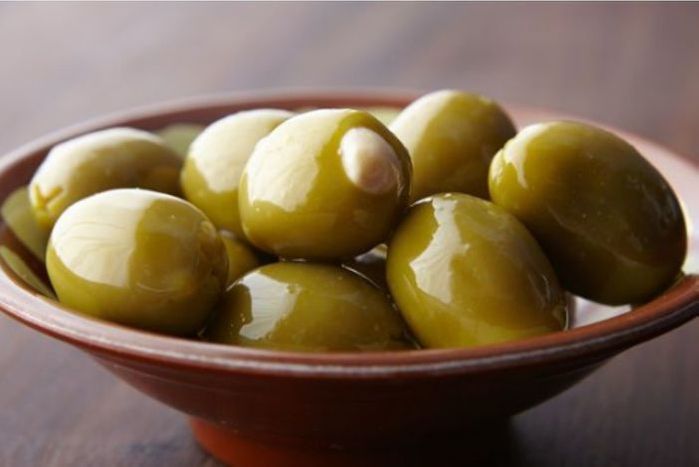 Olives Stuffed With Garlic - pint