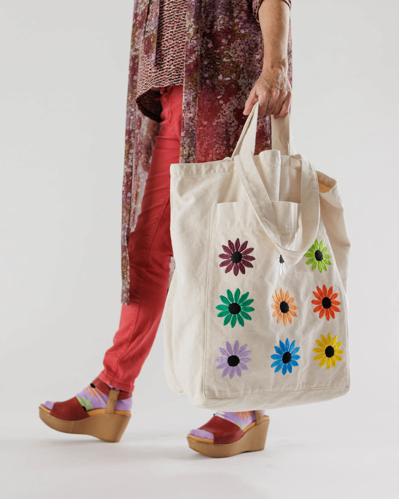 Baggu Giant Pocket Tote Embroidered Ditsy Floral